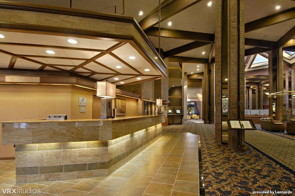 Red Lion Hotel Pasco Airport & Conference Center Exterior photo