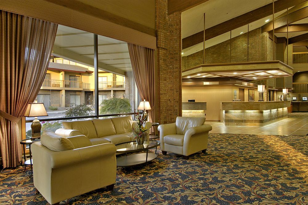 Red Lion Hotel Pasco Airport & Conference Center Restaurant photo